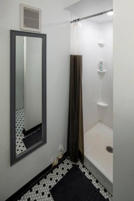 Seaview Hideaway Heated Floors, Free Parking Villa Seattle Bagian luar foto