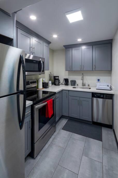 Seaview Hideaway Heated Floors, Free Parking Villa Seattle Bagian luar foto